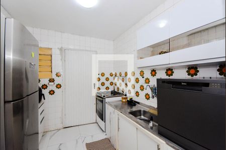 Casa à venda com 69m², 2 quartos e 4 vagas Casa à venda com 69m², 2 quartos e 4 vagasCozinha