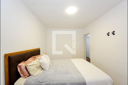 Casa à venda com 69m², 2 quartos e 4 vagas Casa à venda com 69m², 2 quartos e 4 vagasQuarto 2