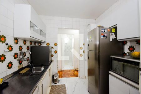 Casa à venda com 69m², 2 quartos e 4 vagas Casa à venda com 69m², 2 quartos e 4 vagasCozinha
