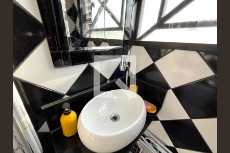 Apartamento à venda com 173m², 2 quartos e 2 vagasBanheiro de Serviço