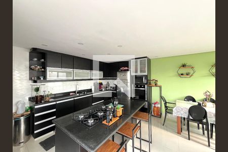 Apartamento à venda com 173m², 2 quartos e 2 vagasCozinha