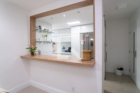 Apartamento à venda com 98m², 3 quartos e 2 vagas Apartamento à venda com 98m², 3 quartos e 2 vagasCozinha