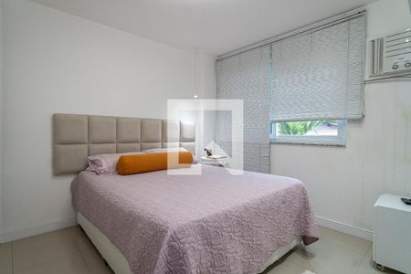 Apartamento à venda com 98m², 3 quartos e 2 vagas Apartamento à venda com 98m², 3 quartos e 2 vagasSuite