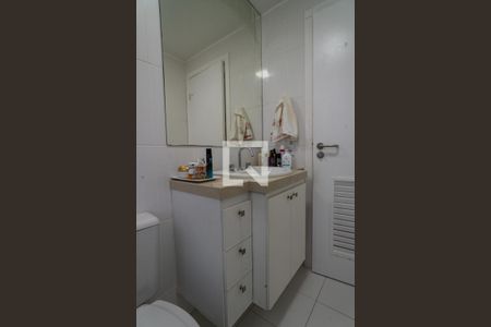 Apartamento à venda com 98m², 3 quartos e 2 vagas Apartamento à venda com 98m², 3 quartos e 2 vagasBanheiro da Suíte