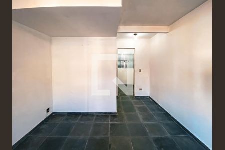 Sala de casa para alugar com 2 quartos, 75m² em Jardim Raposo Tavares, São Paulo