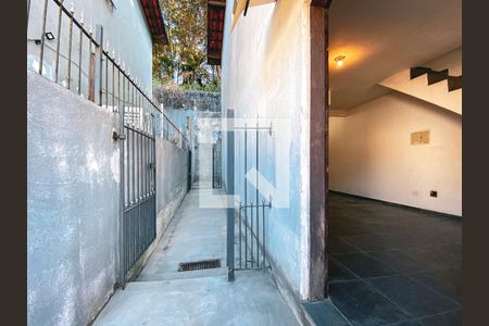 Casa para alugar com 75m², 2 quartos e 1 vagaÁrea comum