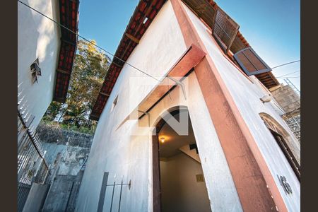 Casa para alugar com 75m², 2 quartos e 1 vagaÁrea comum