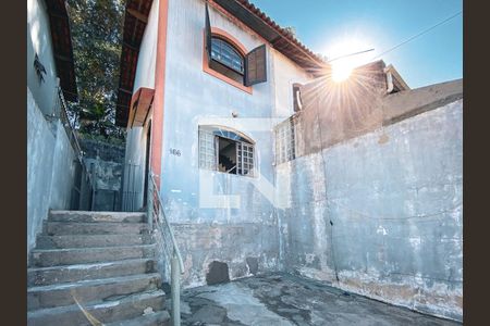 Casa para alugar com 75m², 2 quartos e 1 vagaÁrea comum