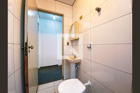 Casa para alugar com 75m², 2 quartos e 1 vagaBanheiro