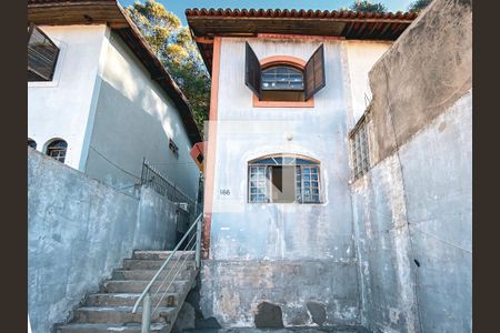 Casa para alugar com 75m², 2 quartos e 1 vagaÁrea comum