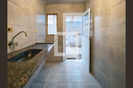 Casa para alugar com 75m², 2 quartos e 1 vagaCozinha