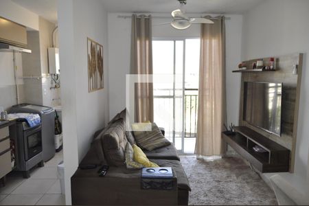 Sala de apartamento para alugar com 2 quartos, 49m² em Del Castilho, Rio de Janeiro