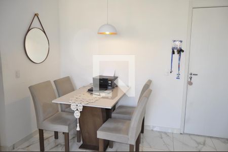 Sala de apartamento para alugar com 2 quartos, 49m² em Del Castilho, Rio de Janeiro
