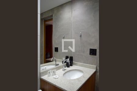 Banheiro de kitnet/studio à venda com 1 quarto, 26m² em Sumarezinho, São Paulo