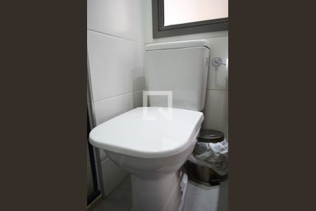 Banheiro de kitnet/studio à venda com 1 quarto, 26m² em Sumarezinho, São Paulo