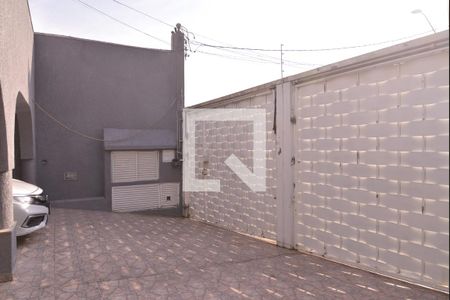 Casa à venda com 411m², 4 quartos e 6 vagasFachada