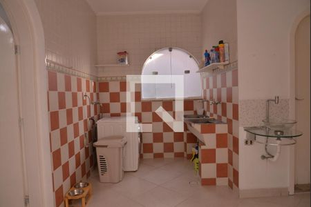 Casa à venda com 411m², 4 quartos e 6 vagasÁrea de Serviço