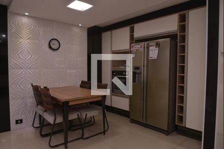 Casa à venda com 411m², 4 quartos e 6 vagasCozinha