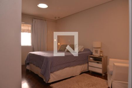 Casa à venda com 411m², 4 quartos e 6 vagasQuarto 03