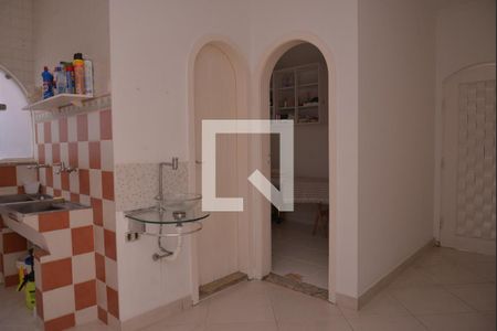 Casa à venda com 411m², 4 quartos e 6 vagasÁrea de Serviço