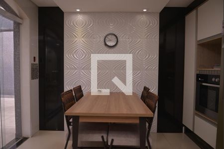 Casa à venda com 411m², 4 quartos e 6 vagasCozinha