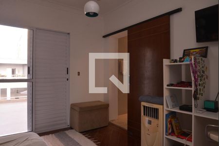 Casa à venda com 411m², 4 quartos e 6 vagasSala