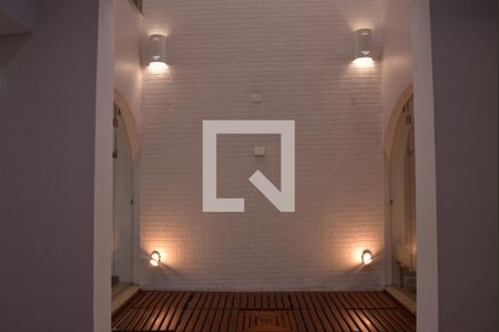 Casa à venda com 411m², 4 quartos e 6 vagasSala