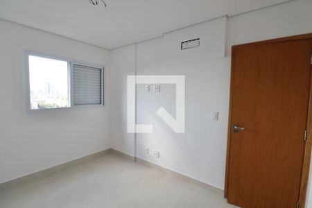 Apartamento para alugar com 80m², 2 quartos e 1 vagaQuarto