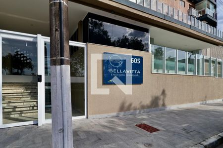 Apartamento para alugar com 80m², 2 quartos e 1 vagaFachada