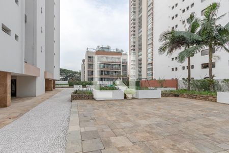 Apartamento à venda com 164m², 4 quartos e 2 vagas Apartamento à venda com 164m², 4 quartos e 2 vagasÁrea Comum