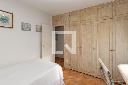 Apartamento à venda com 164m², 4 quartos e 2 vagas Apartamento à venda com 164m², 4 quartos e 2 vagasQuarto 2