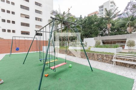 Apartamento à venda com 164m², 4 quartos e 2 vagas Apartamento à venda com 164m², 4 quartos e 2 vagasPlayground