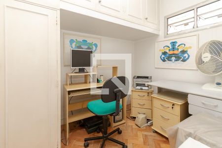 Apartamento à venda com 164m², 4 quartos e 2 vagas Apartamento à venda com 164m², 4 quartos e 2 vagasQuarto de Serviço