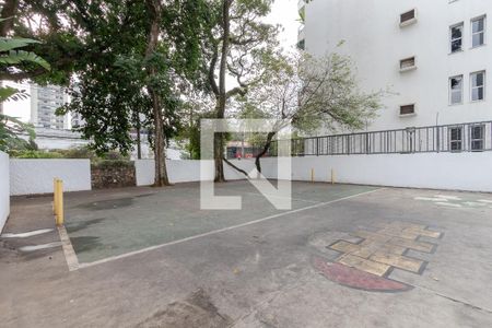 Apartamento à venda com 164m², 4 quartos e 2 vagas Apartamento à venda com 164m², 4 quartos e 2 vagasQuadra