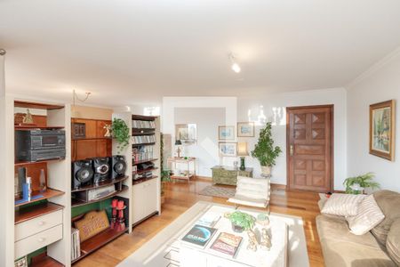 Apartamento à venda com 164m², 4 quartos e 2 vagas Apartamento à venda com 164m², 4 quartos e 2 vagasSala