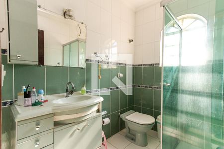 Casa à venda com 220m², 2 quartos e 6 vagasBanheiro da Suíte