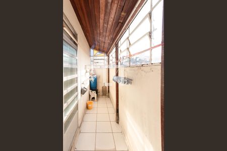 Casa à venda com 220m², 2 quartos e 6 vagasCorredor