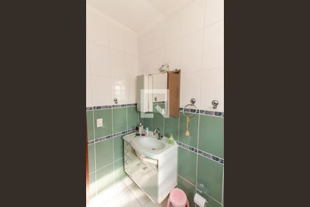 Casa à venda com 220m², 2 quartos e 6 vagasBanheiro da Suíte