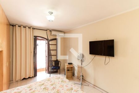 Casa à venda com 220m², 2 quartos e 6 vagasSuíte