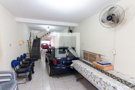 Casa à venda com 220m², 2 quartos e 6 vagasGaragem