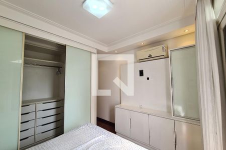 Casa à venda com 410m², 4 quartos e 5 vagasSuíte 1