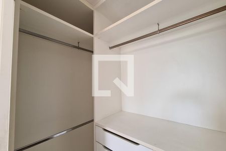 Casa à venda com 410m², 4 quartos e 5 vagasCloset da suíte 1