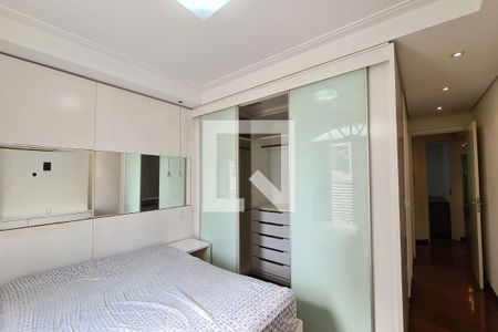 Casa à venda com 410m², 4 quartos e 5 vagasSuíte 1