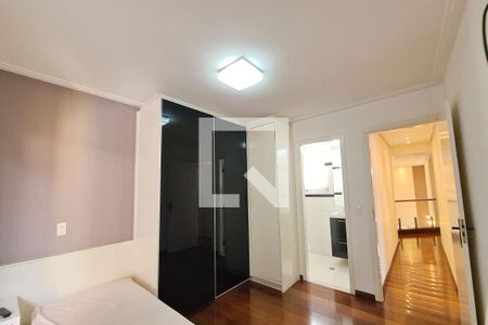 Casa à venda com 410m², 4 quartos e 5 vagasSuíte 3