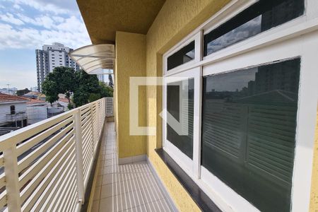 Casa à venda com 410m², 4 quartos e 5 vagasvaranda da suíte 1