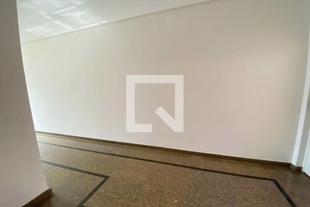 Casa à venda com 410m², 4 quartos e 5 vagasEntrada