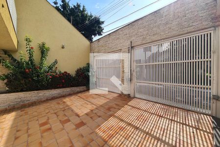 Casa à venda com 410m², 4 quartos e 5 vagasQuintal