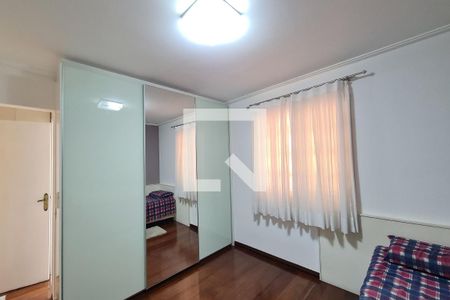 Casa à venda com 410m², 4 quartos e 5 vagasSuíte 2