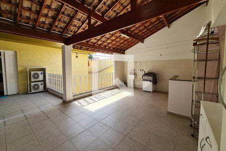 Casa à venda com 410m², 4 quartos e 5 vagasÁrea de Serviço