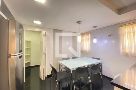 Casa à venda com 410m², 4 quartos e 5 vagasCozinha